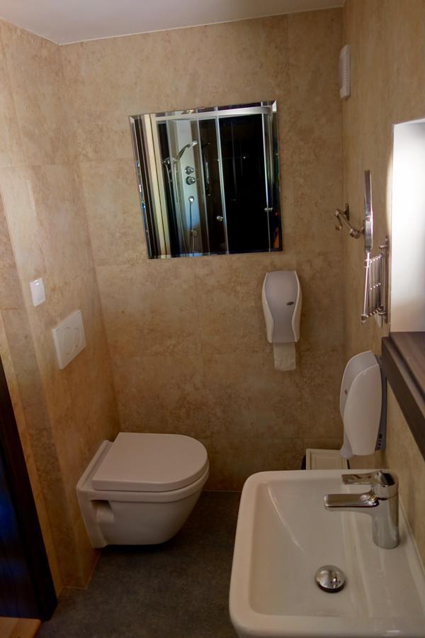 Resort Nova Polana โดลนีโลมนา ภายนอก รูปภาพ